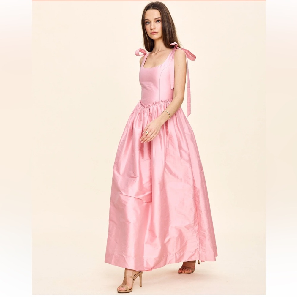 The Marie Dress in Tea Rose